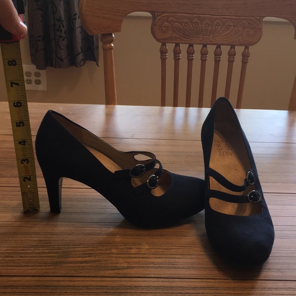 Naturalizer | Shoes | Naturalizer Kitten Heel | Poshmark